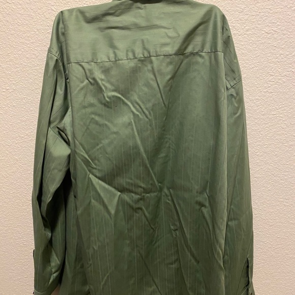 Kenneth Cole Button Down - Picture 2 of 3